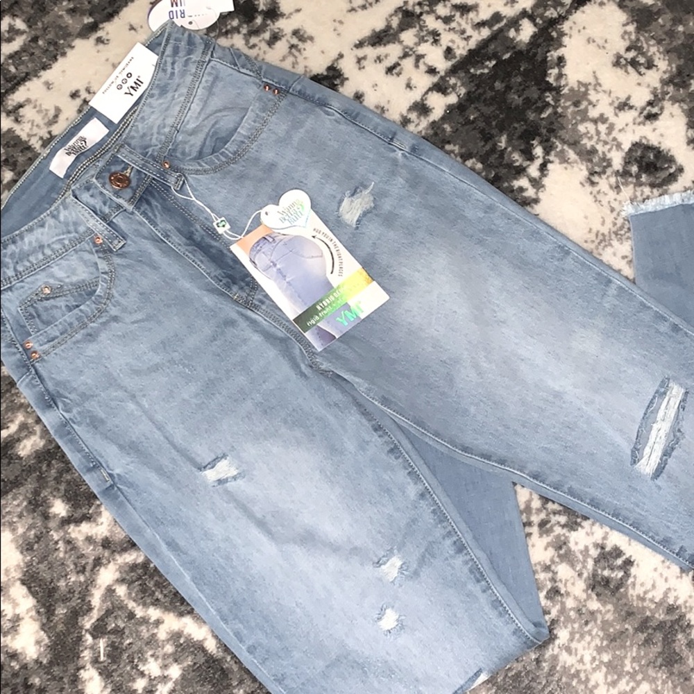 YMI High Waisted Jeggings ❤️